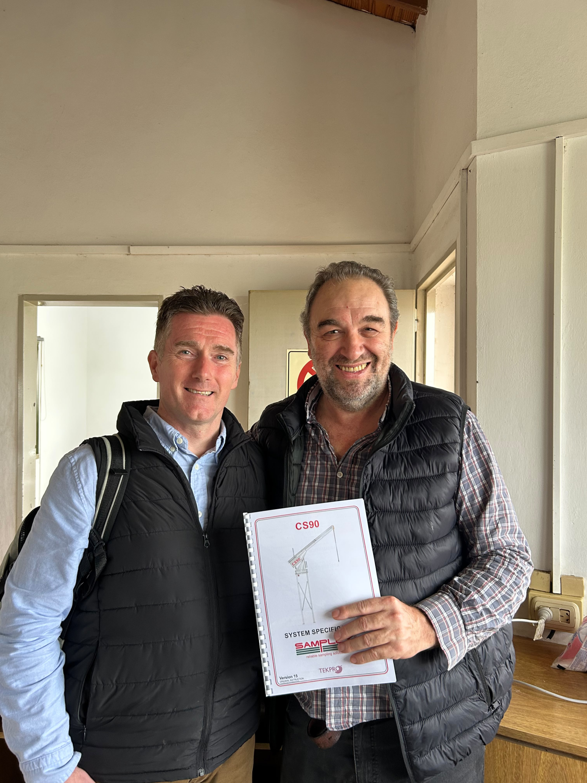 A very Happy Samplex CS90 customer in Argentina